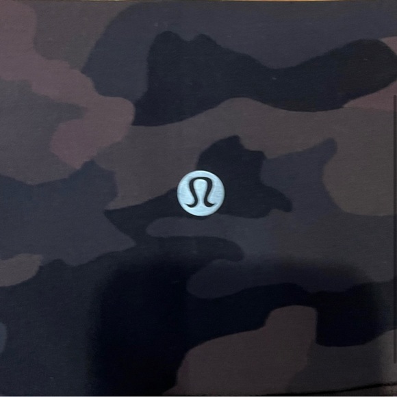 Lululemon Wunder Train Leggings - Picture 3 of 4